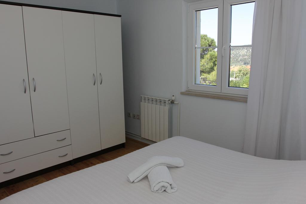 Holiday House Pine Tree Nerezisca 외부 사진